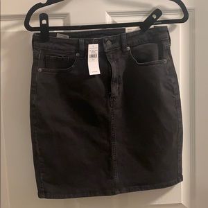 Dark gray American Eagle denim skirt